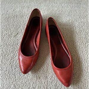 Deep red Frye flats, very good pre-loved condition